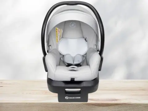 Maxi-Cosi Mico 30 infant seat